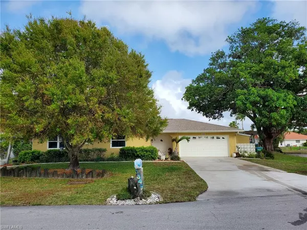 Cape Coral, FL 33904,5349 Cocoa CT