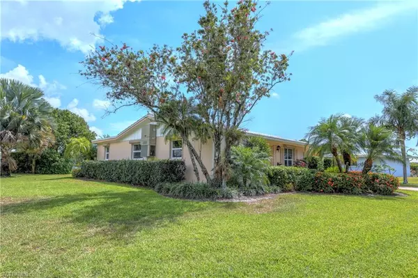 Naples, FL 34112,64 Lanai CIR ##64