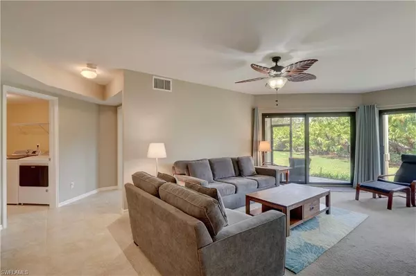 Naples, FL 34104,142 Bennington DR #3-2