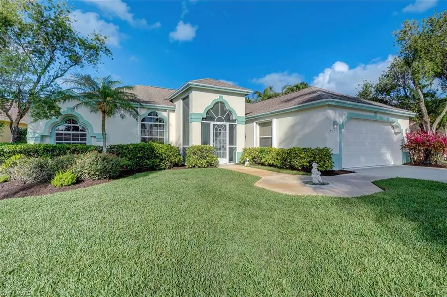 945 Marble DR, Naples, FL 34104