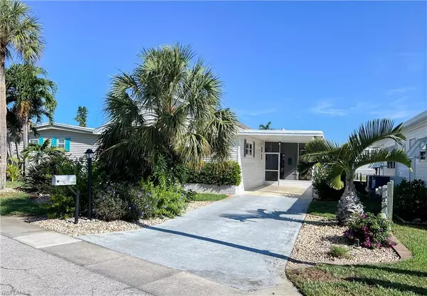 Fort Myers Beach, FL 33931,11380 Cypress LN