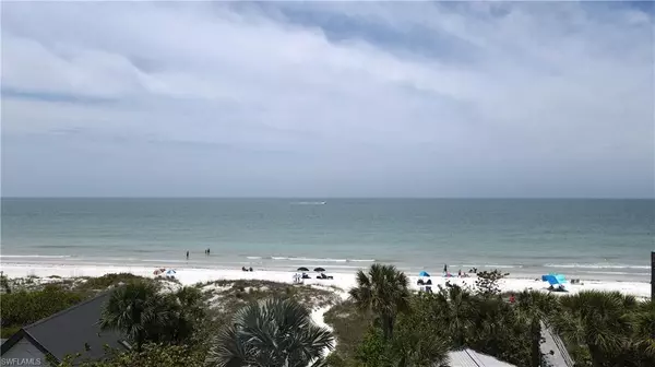 Indian Rocks Beach, FL 33785,990 Gulf BLVD #4