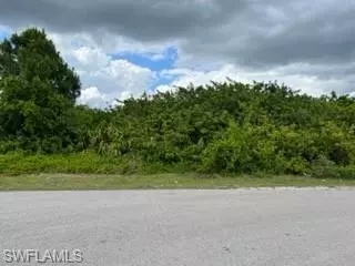 Lehigh Acres, FL 33976,4116 15th ST SW