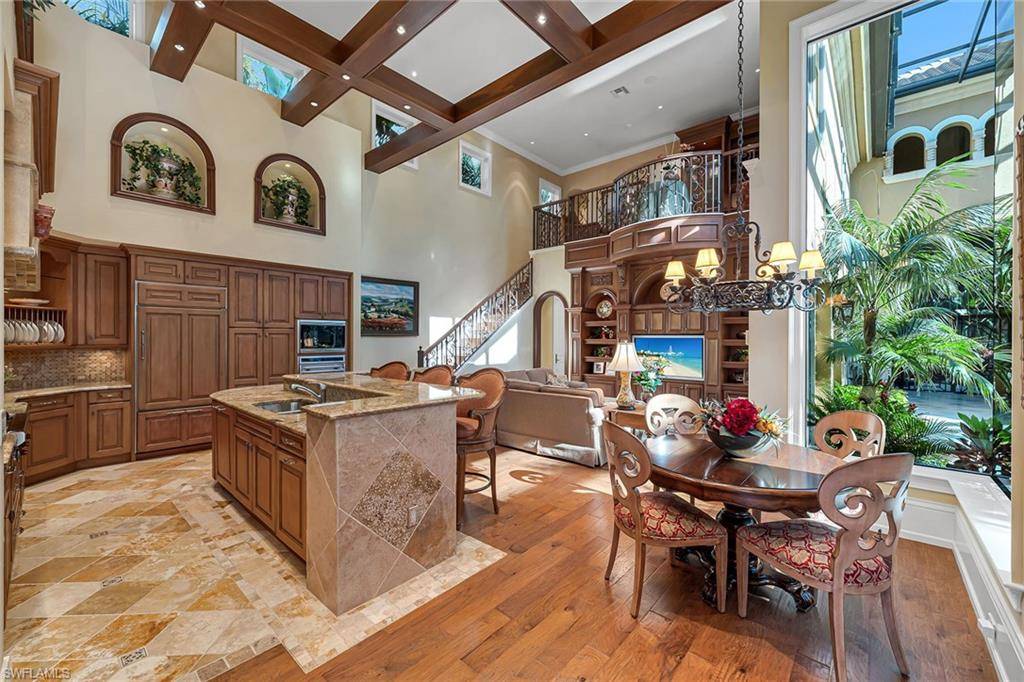 Naples, FL 34110,14885 Bellezza LN