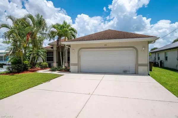 2082 E Tobago CIR, Fort Myers, FL 33905