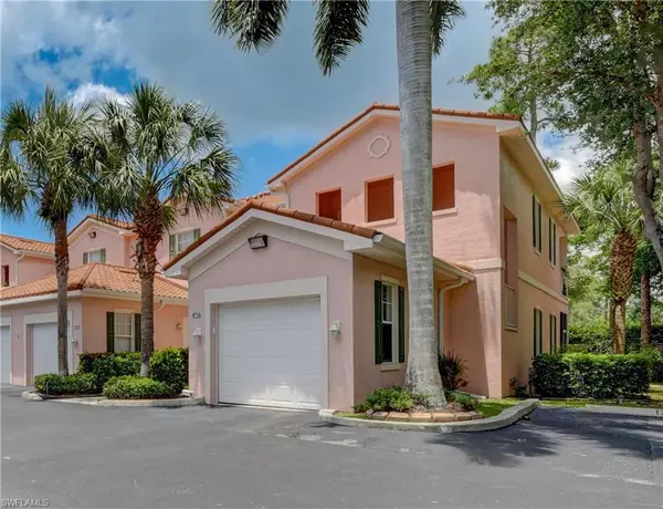 990 Peggy CIR #404, Naples, FL 34113