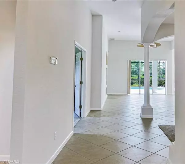 Fort Myers, FL 33905,3740 Lakeview Isle CT