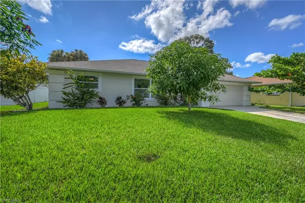 Naples, FL 34104,857 Bluebird ST