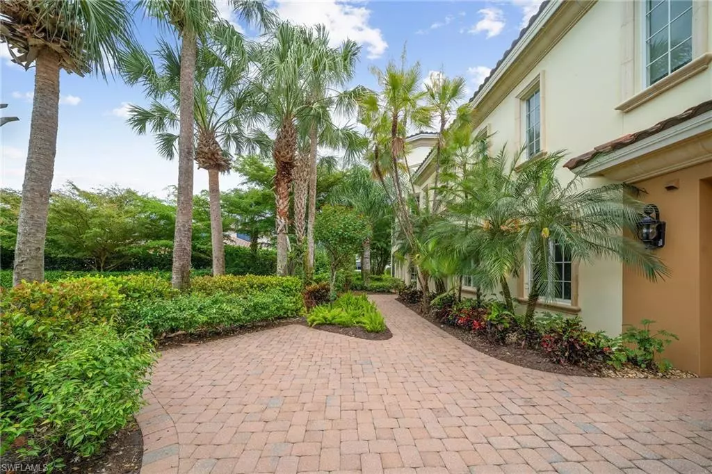 Naples, FL 34105,2312 Berwick CT #101