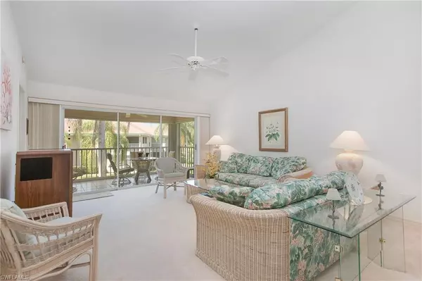 Naples, FL 34109,9848 Luna CIR #C-203