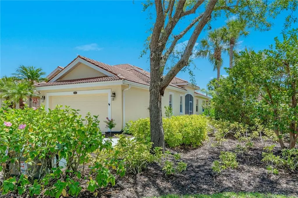 Naples, FL 34114,8448 Bent Creek CT