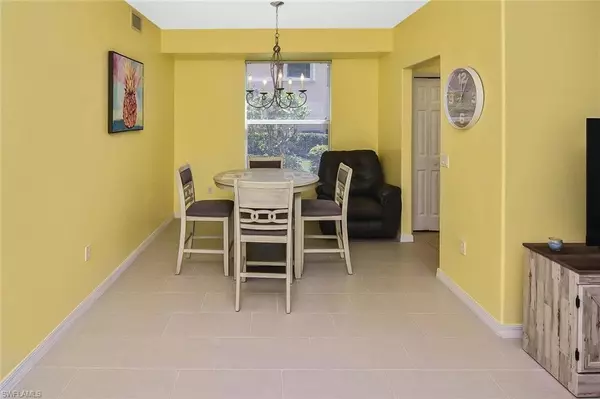 Cape Coral, FL 33991,2620 Somerville LOOP #2007