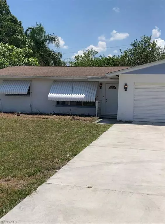 2240 Davis BLVD, Fort Myers, FL 33905