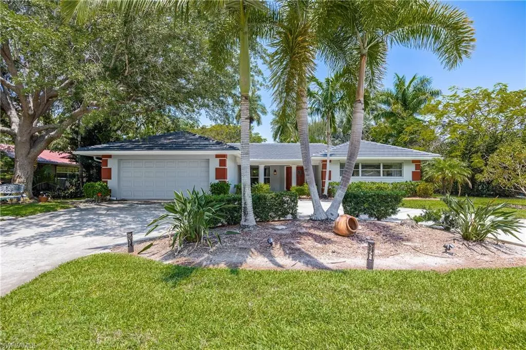 Fort Myers, FL 33919,5658 Eichen CIR W