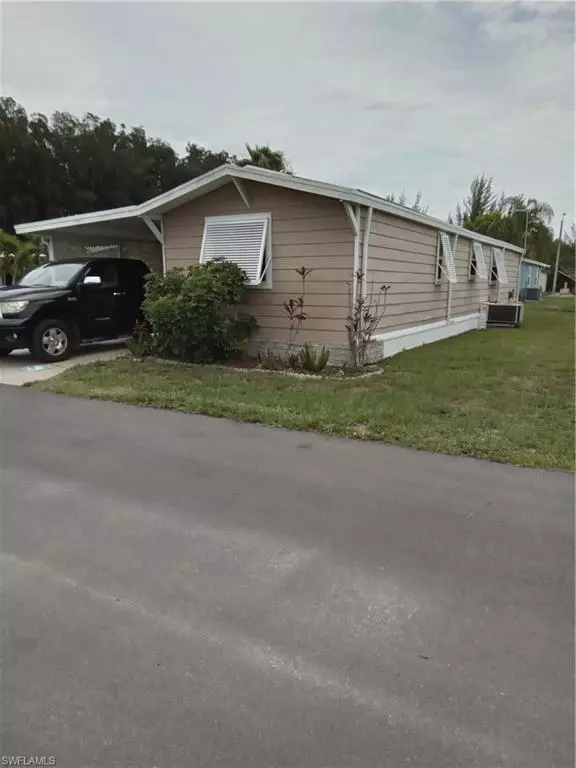 St. James City, FL 33956,4905 Needlefish LN