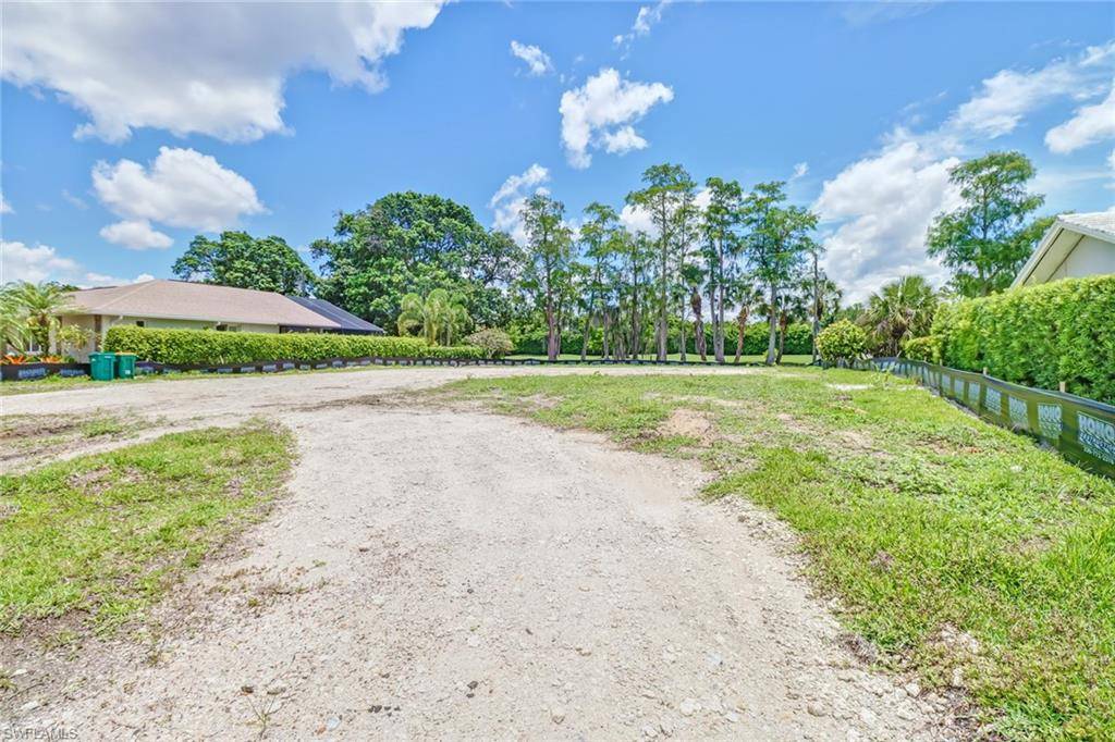 Naples, FL 34105,130 Burning Tree DR