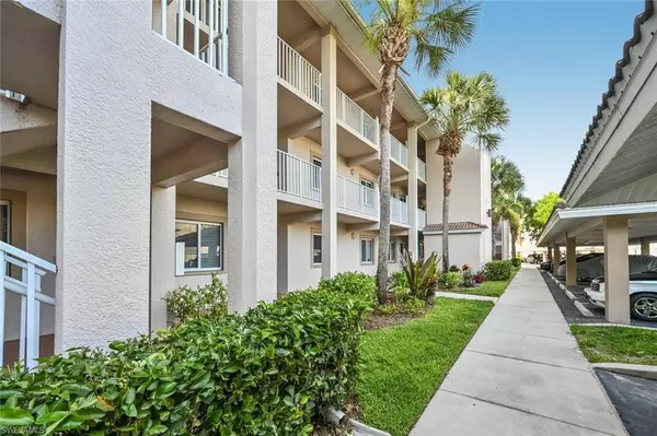 7812 Regal Heron CIR #3-204, Naples, FL 34104