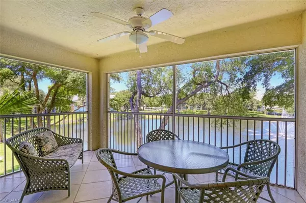 Naples, FL 34110,688 Wiggins Lake Dr #201