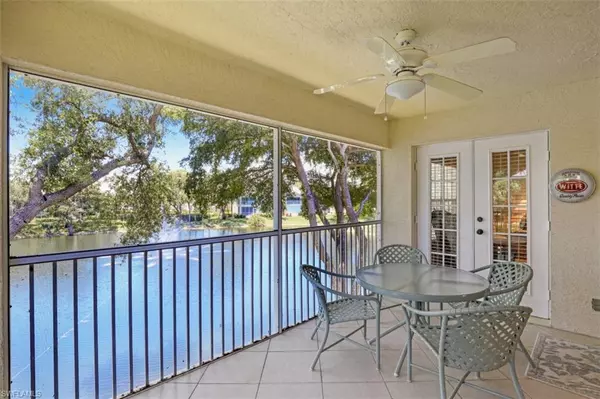 Naples, FL 34110,688 Wiggins Lake Dr #201