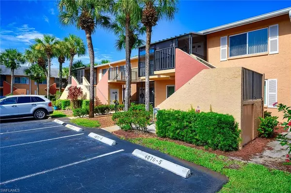 Naples, FL 34112,4070 Looking Glass LN #3108