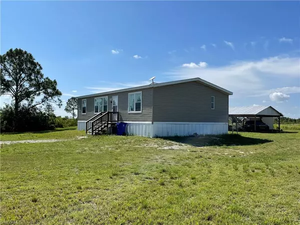 Labelle, FL 33935,1014 Dixie RD