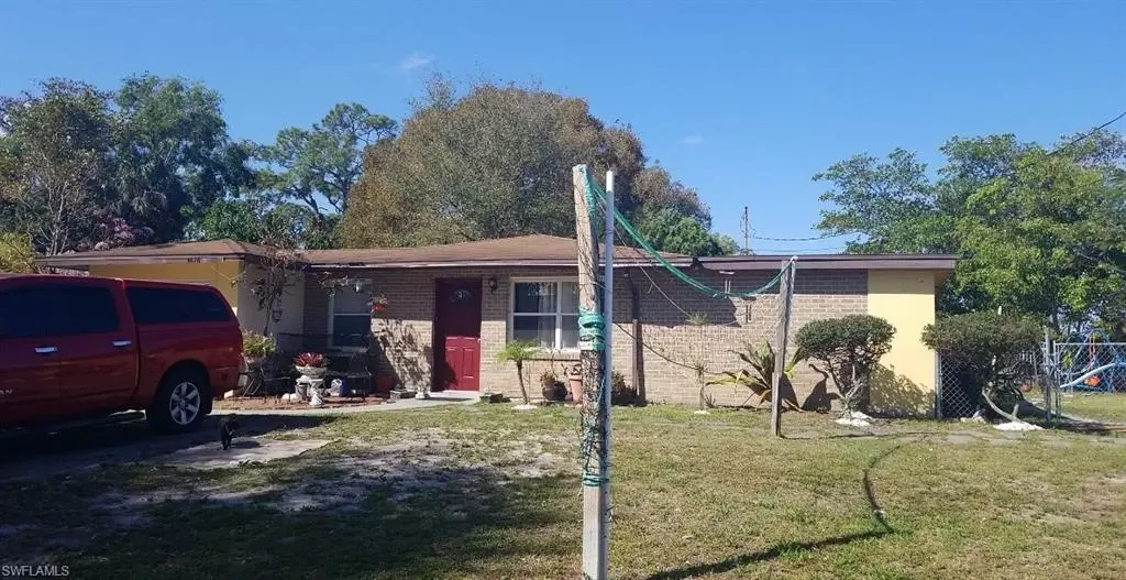 4628 Amherst CT, Fort Myers, FL 33907