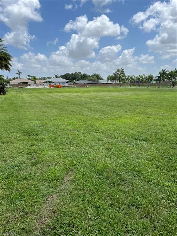 Cape Coral, FL 33991,905 Palmetto Pointe CIR