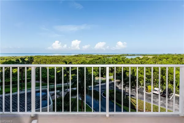 Marco Island, FL 34145,440 Seaview CT #502