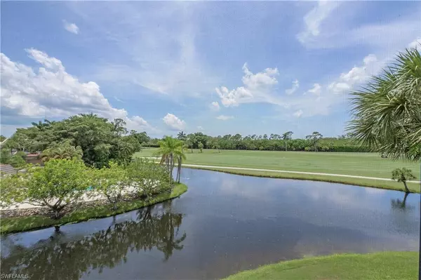 331 Bears Paw TRL #331, Naples, FL 34105