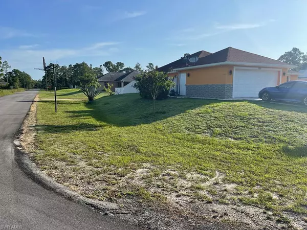 Lehigh Acres, FL 33974,933 Alcalde ST E