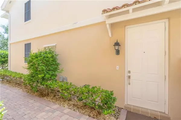 Naples, FL 34114,8032 Josefa WAY