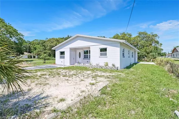 2217 Cranford AVE, Fort Myers, FL 33916