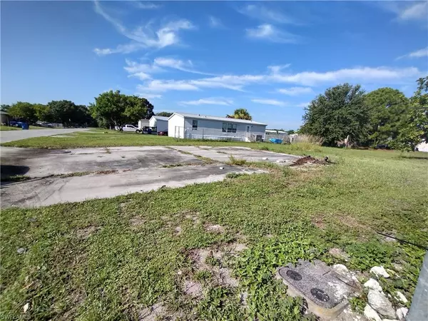 Clewiston, FL 33440,561 Merit ST