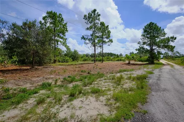 Labelle, FL 33935,7968 & 7896 & 7932 8th PL