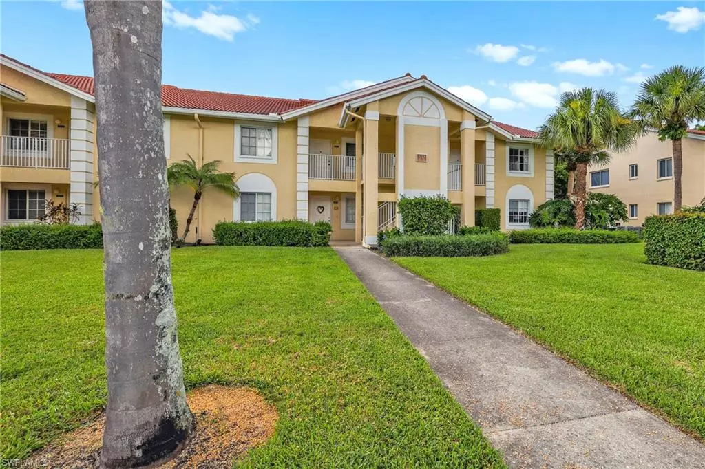 Naples, FL 34109,7773 Jewel LN #104