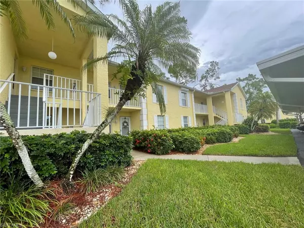 Naples, FL 34112,2572 Kings Lake BLVD #4-203