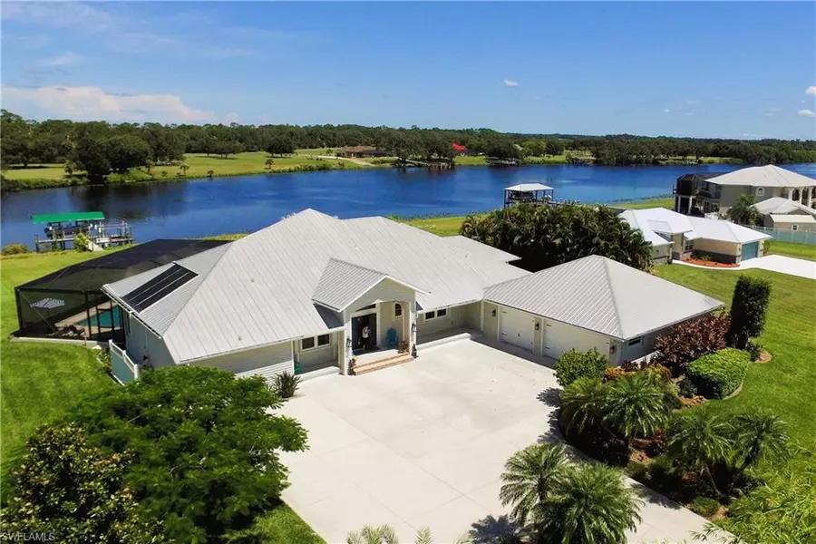 5284 River Blossom LN, Fort Denaud, FL 33935