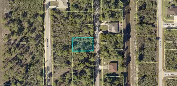 452-454 Loretta AVE S, Lehigh Acres, FL 33974