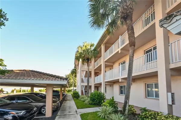 7821 Great Heron WAY #301, Naples, FL 34104