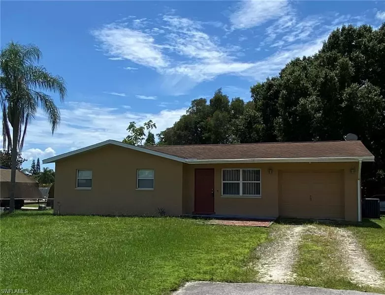 1369 Sunrise DR, North Fort Myers, FL 33917