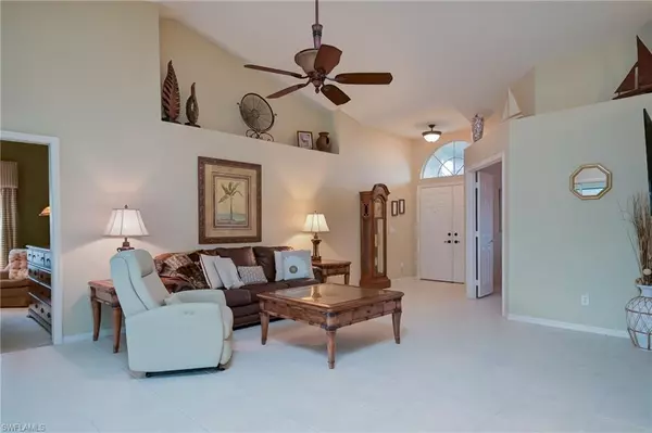 Naples, FL 34112,5169 Lochwood CT