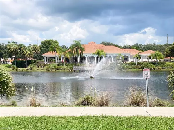 Naples, FL 34119,14801 Pinnacle PL #355