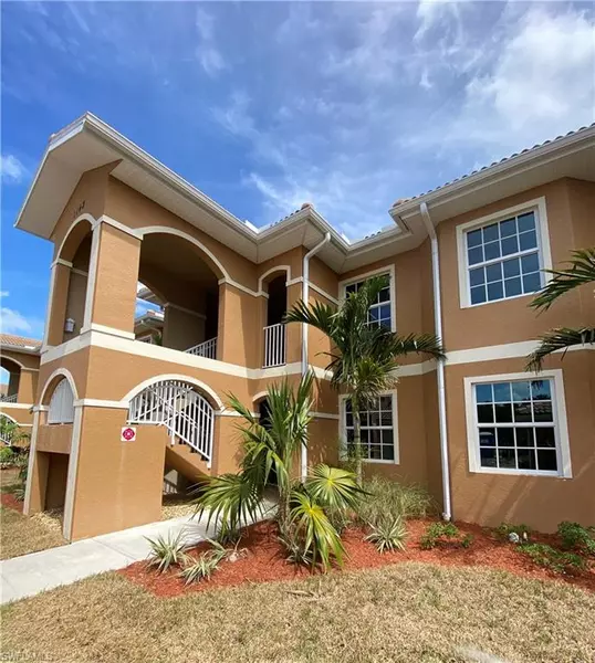 1143 Winding Pines CIR #204, Cape Coral, FL 33909