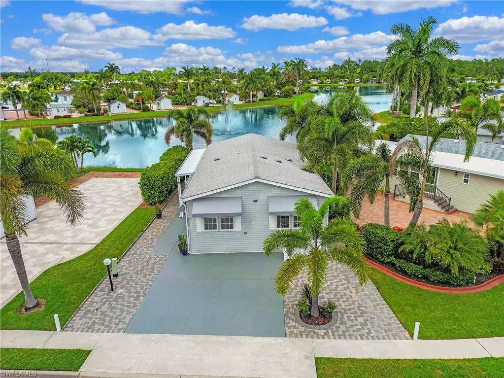 Naples, FL 34119,3128 Crystal Lake DR