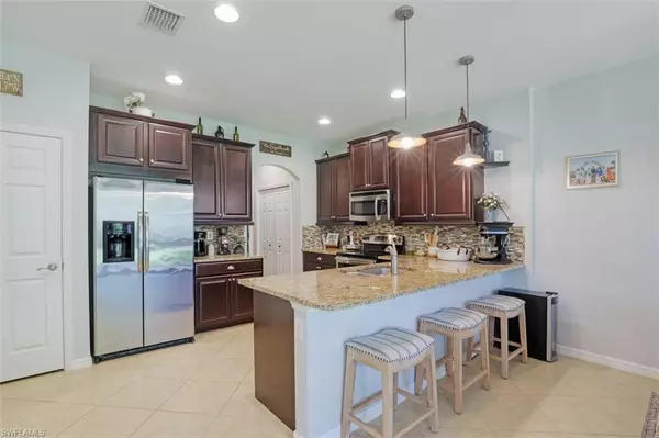 Naples, FL 34119,15406 Summit Place CIR #137