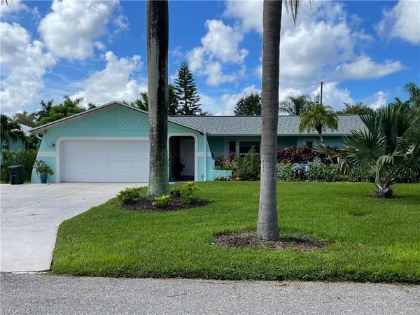 3717 Sudbury LN, Bonita Springs, FL 34134