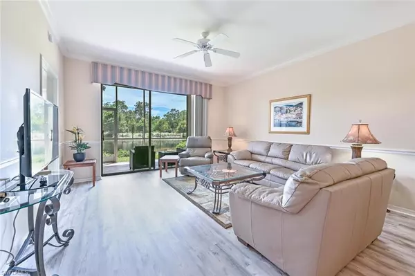 8420 Naples Heritage DR #1412, Naples, FL 34112