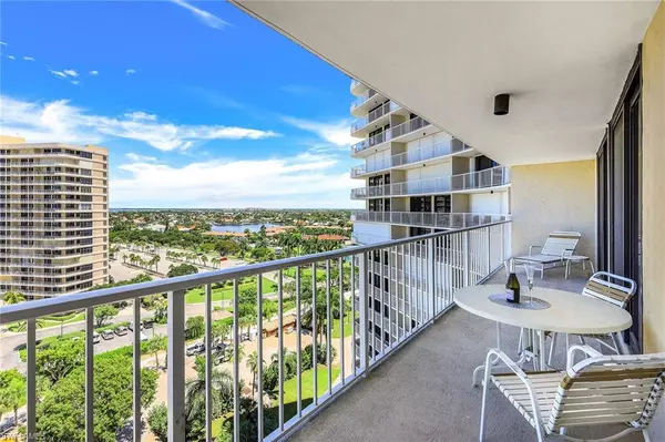 Marco Island, FL 34145,320 Seaview CT #1210