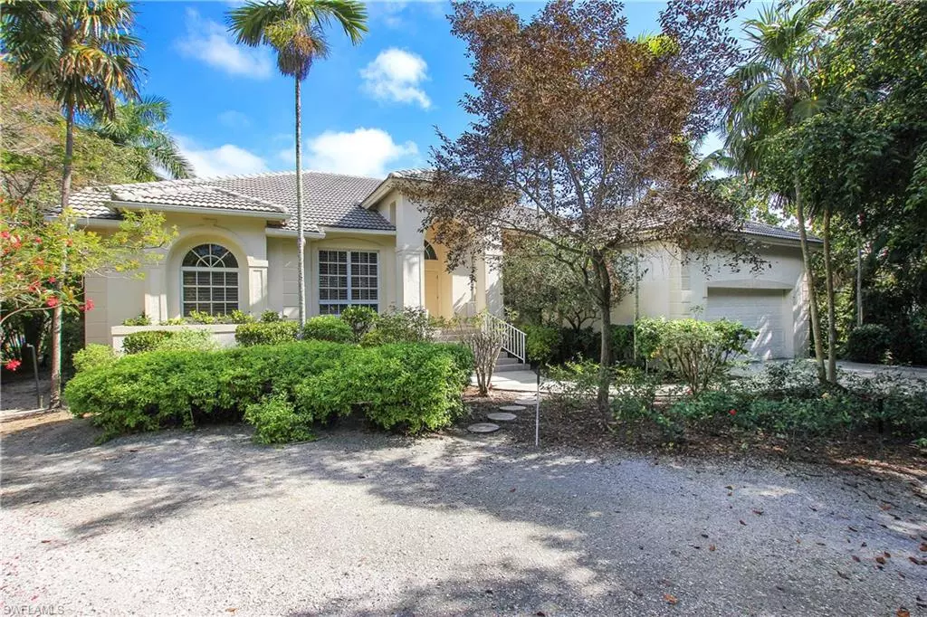 Sanibel, FL 33957,641 Lake Murex CIR