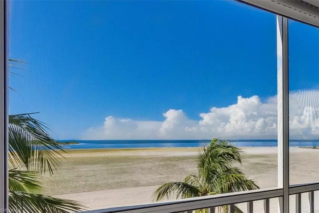 Fort Myers Beach, FL 33931,8300 Estero BLVD #301